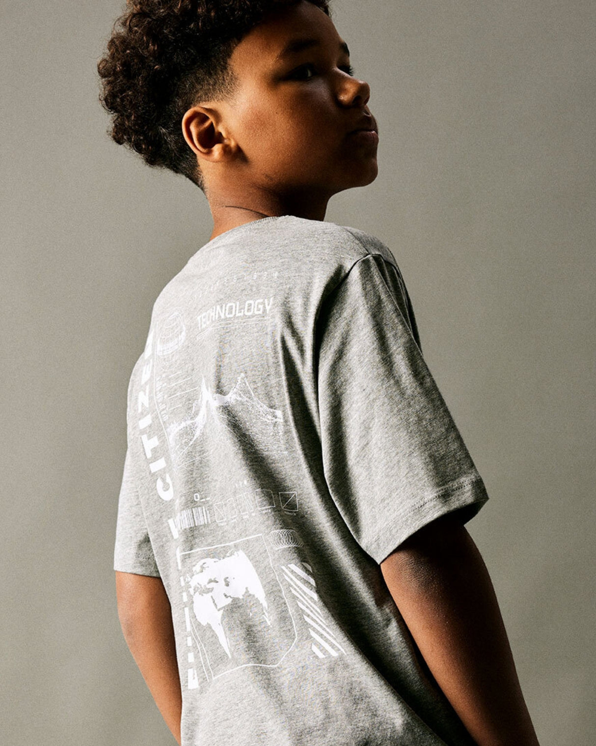 Grå - Grey Melange - Name it - tshirt - motiv på ryggen - 13239600