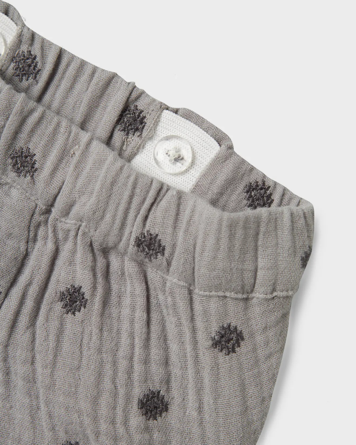 Grå - ultimate gray - Lil' Atelier - buks - 13245699