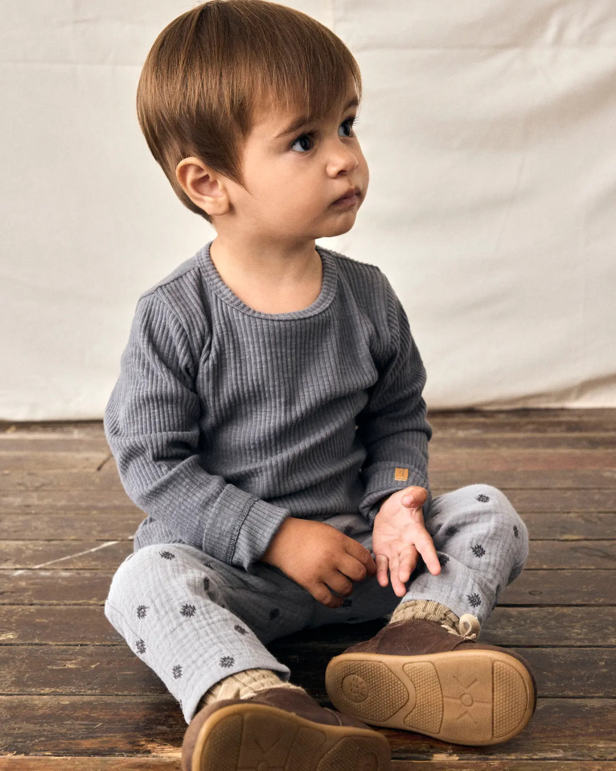 Grå - ultimate gray - Lil' Atelier - buks - 13245699