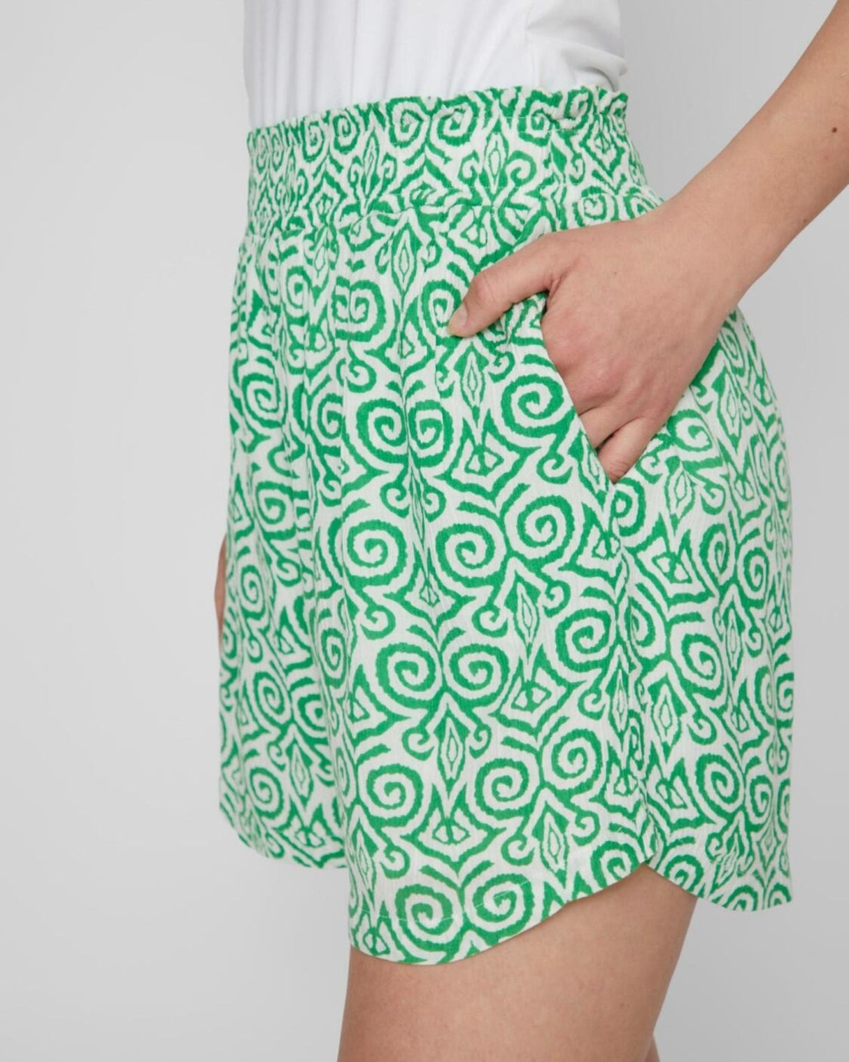 Grøn/hvid birch Vila printet shorts -14088343