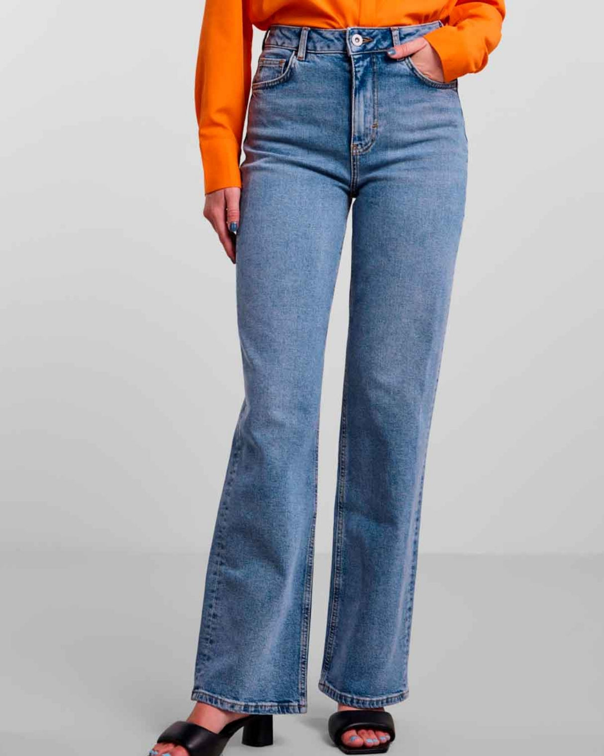 Blå - Medium Blue Denim - Pieces - Jeans - 17122102