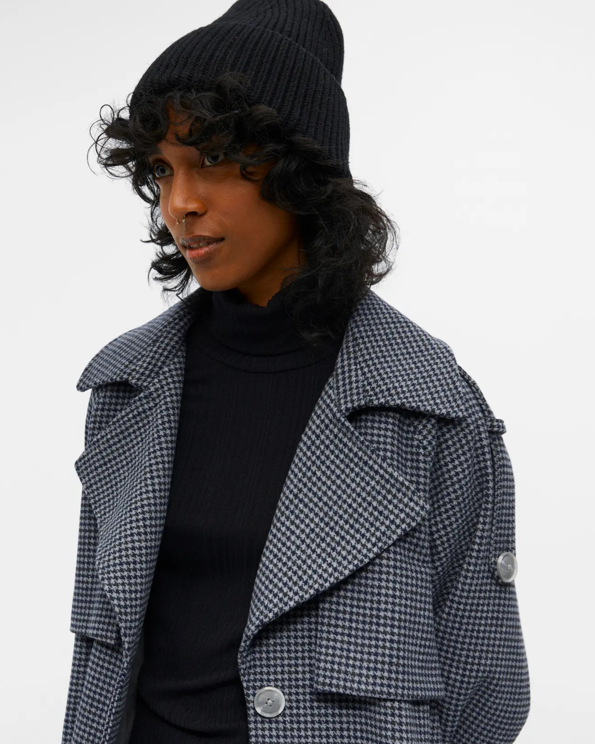 Sort - black - Object- Hue - 23033769