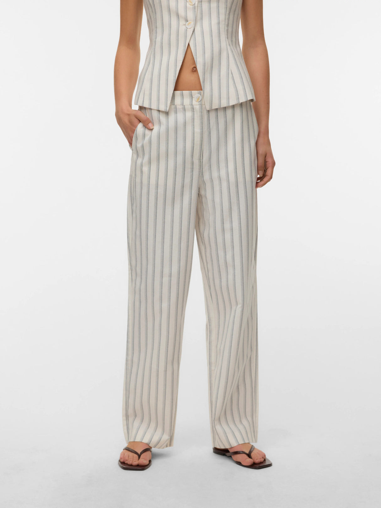Snow White W. CHINA BLUE STRIPES AS OFFER Bukser fra Vero Moda - 10342544