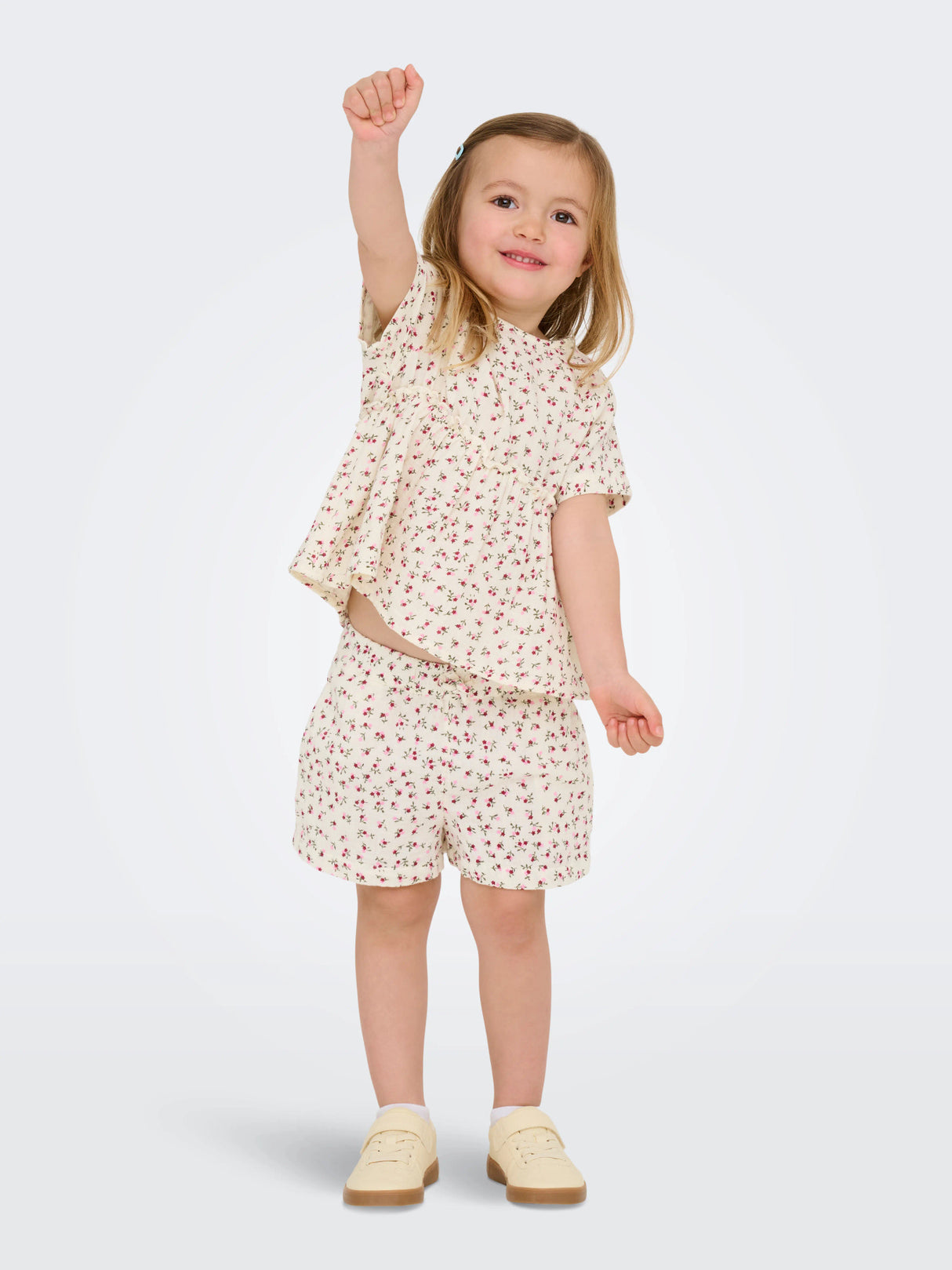 Tofu Ditsy Flower Shorts fra KIDS MINI GIRL - 15342757