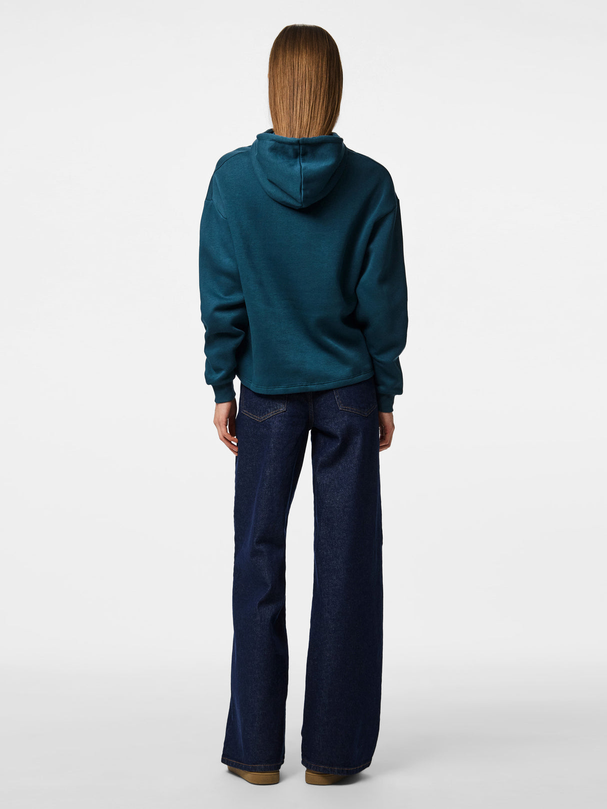 PIECES Reflecting Pond Sweatshirt - 17113437