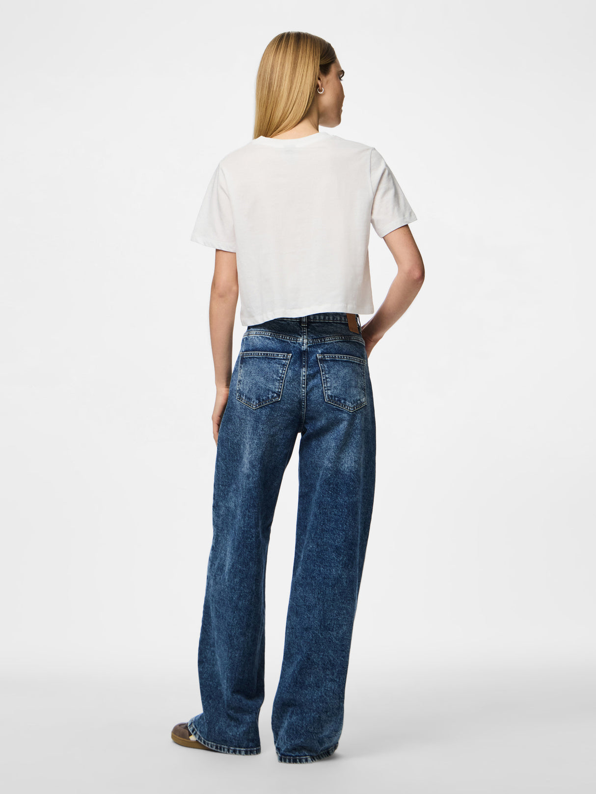 Bright White Bluse fra PIECES - 17146319