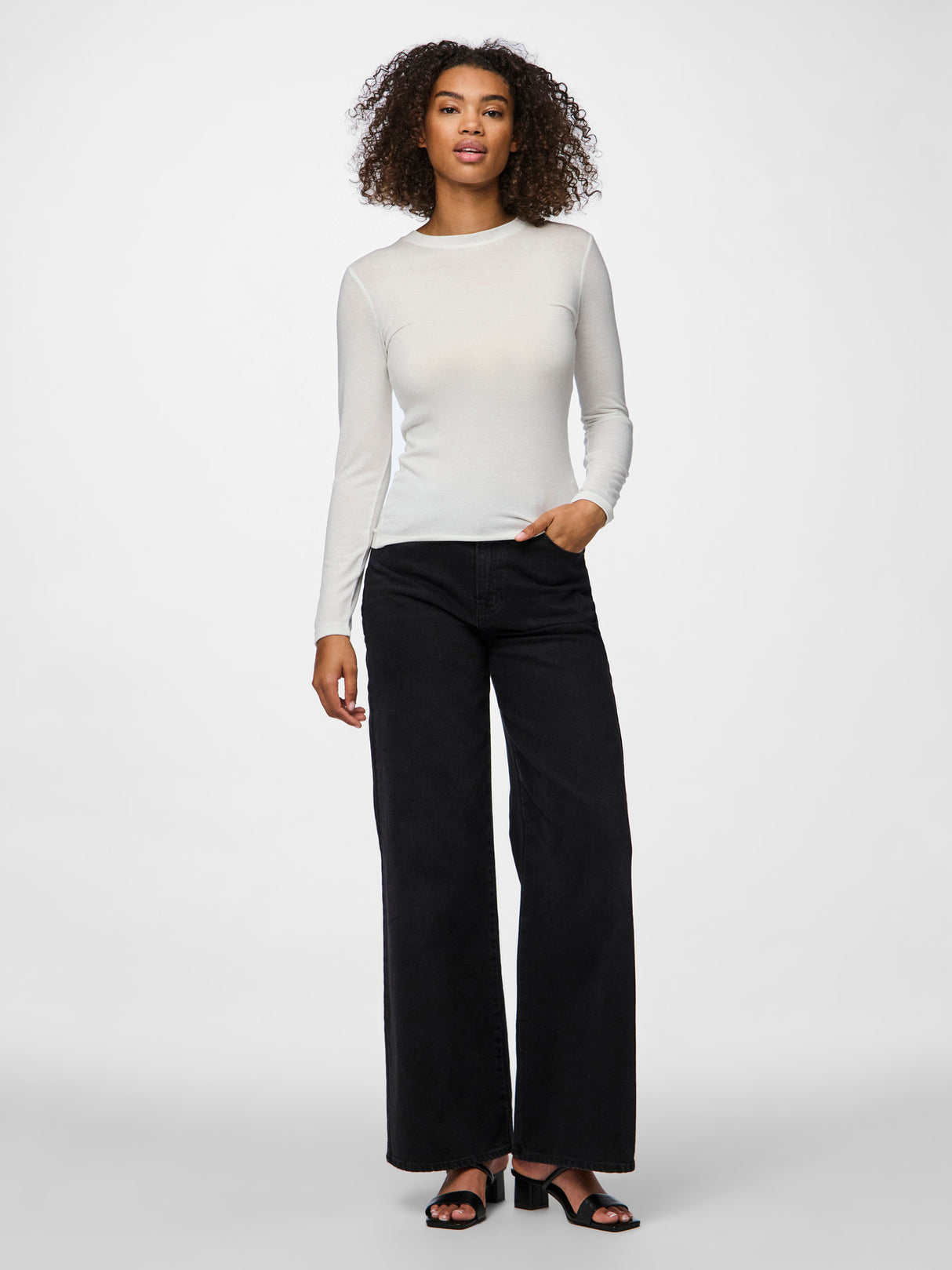 PIECES Cloud Dancer Top - 17151138