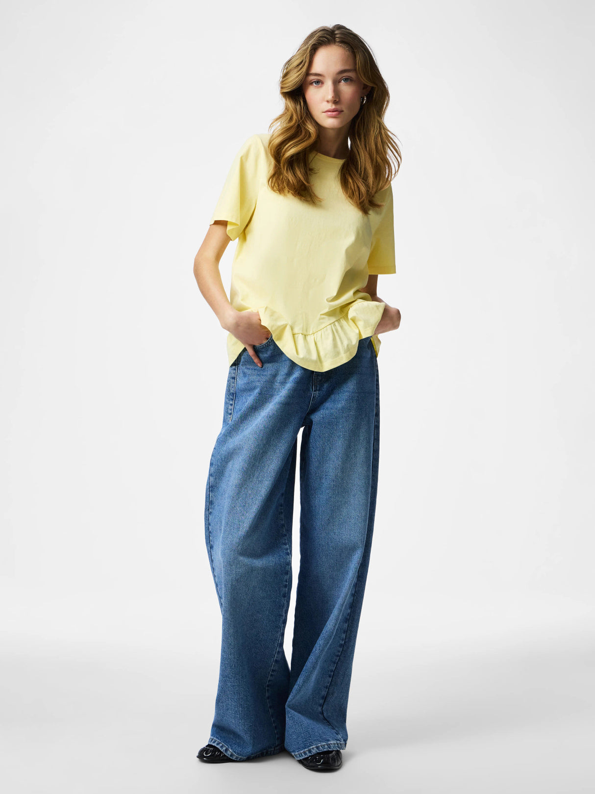 French Vanilla Bluse fra PIECES - 17163063