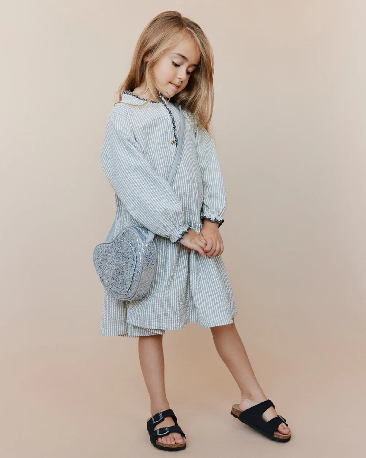 Offwhite - Black thin stipe - Sofie Schnoor - Kjole - stribet - P251422-1021