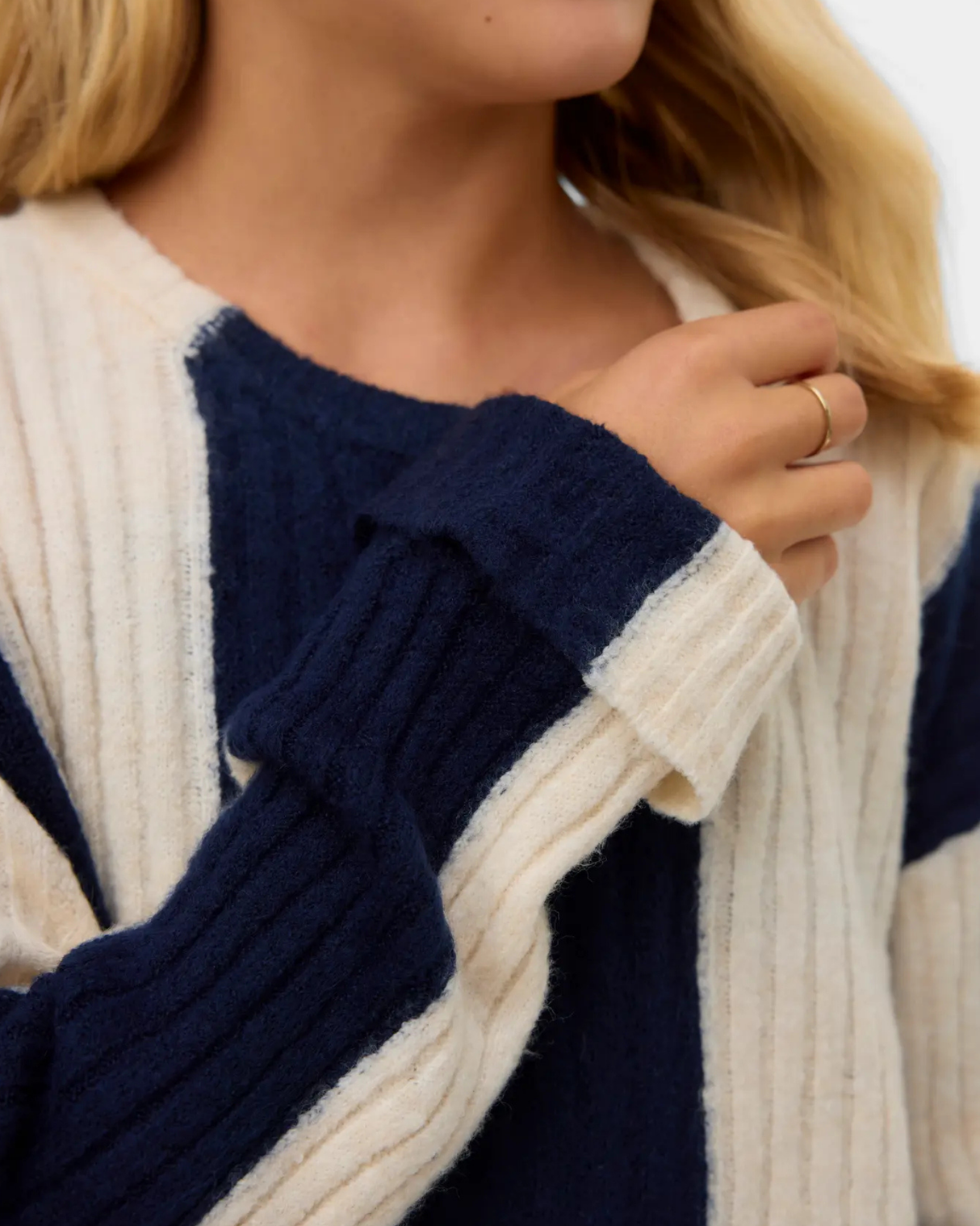 Mørkeblå - Navy Blazer/White - Vero Moda - Striktrøje - 10341436