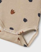 Sand -  island fossil - name it - body - 13246558