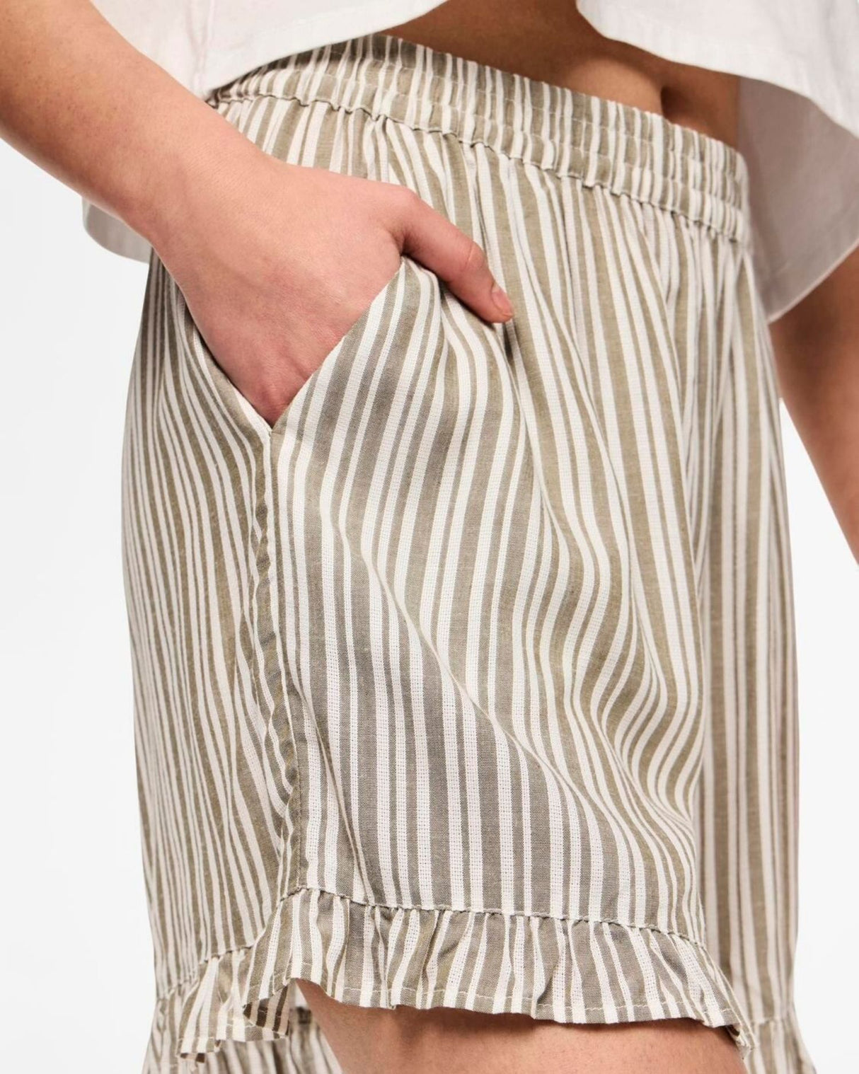 Grøn - Laurel Oak - PIECES - Shorts - stribet - 17149138