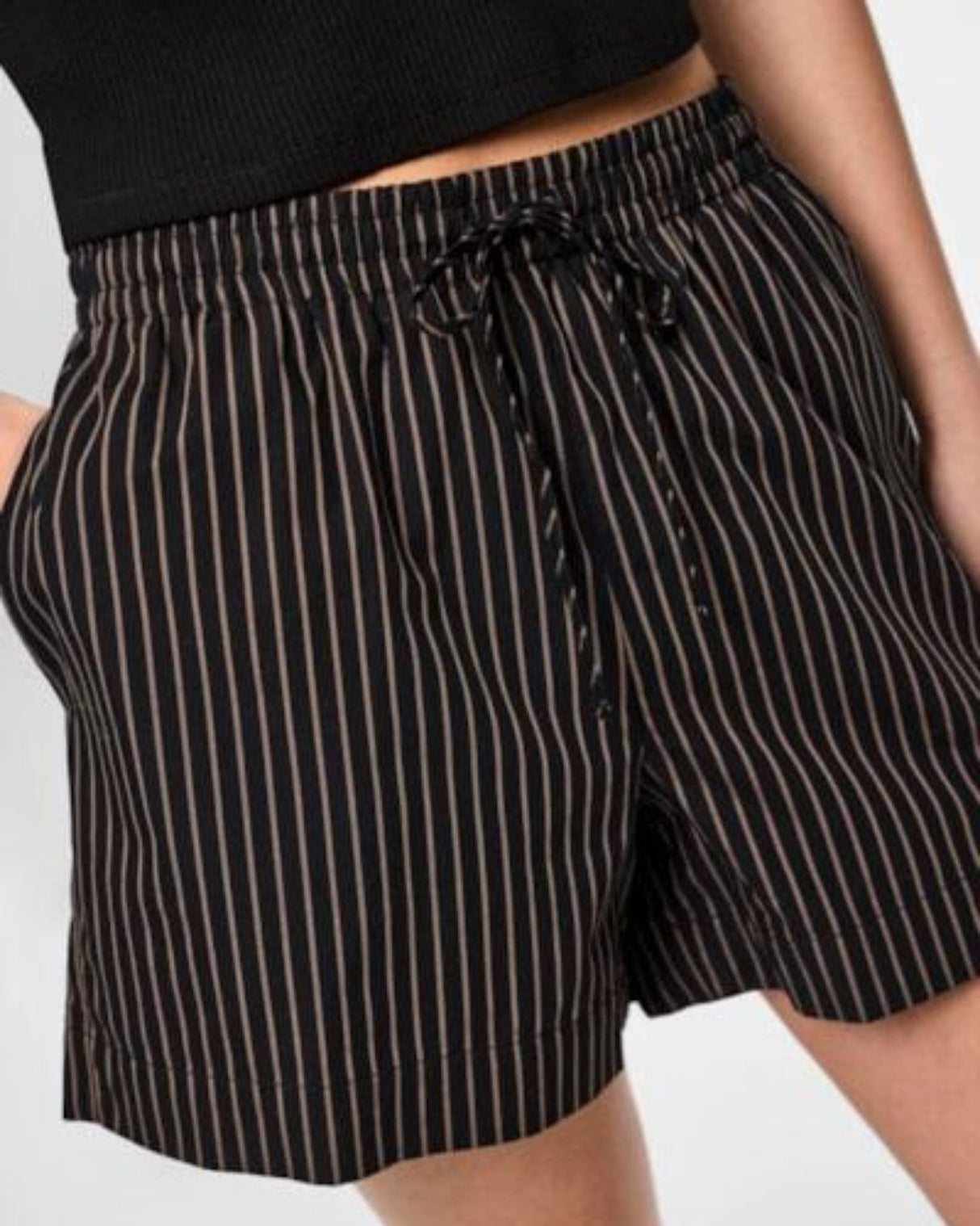 Sort - black - PIECES - shorts - stribet - 17152057