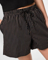 Sort - black - PIECES - shorts - stribet - 17152057