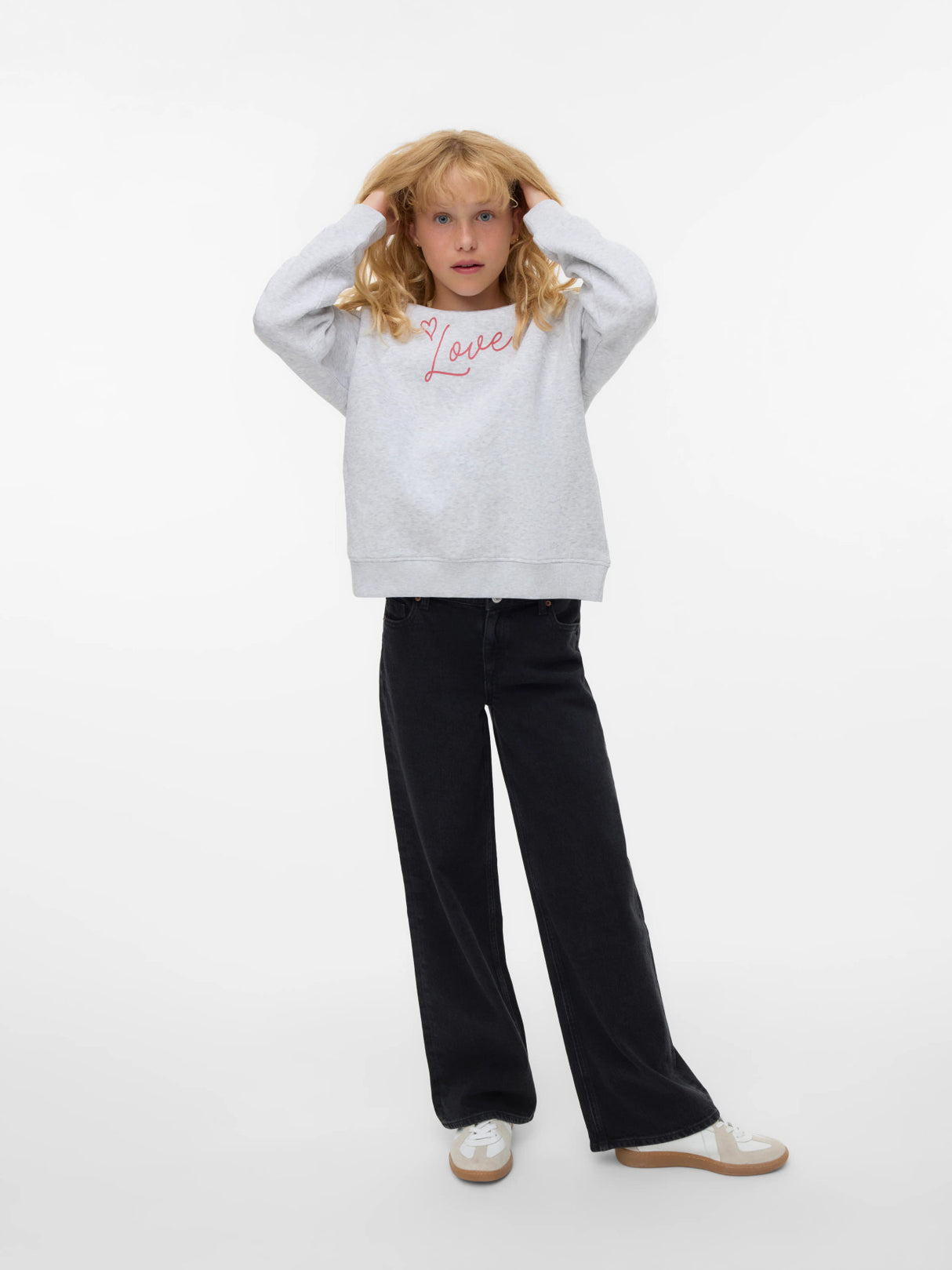 Vero Moda Light Grey Melange LOVE Sweatshirt - 10340549