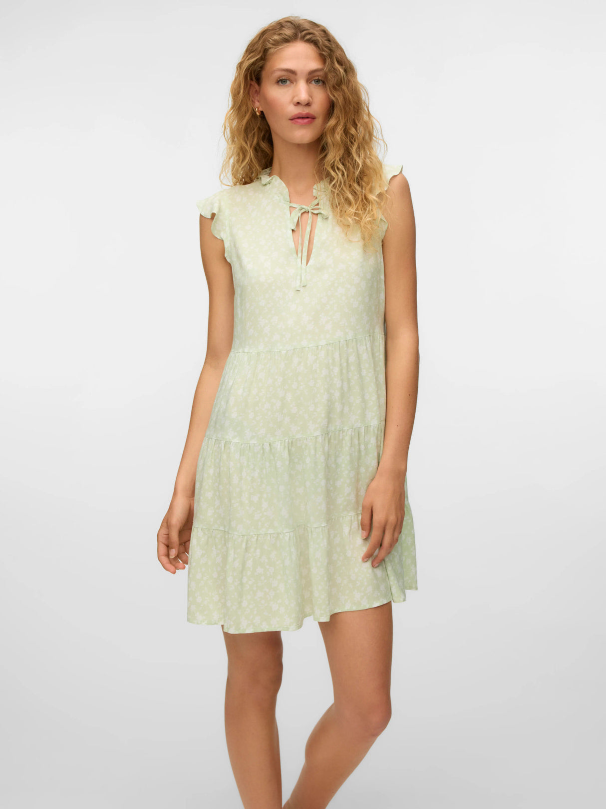 Fog Green Sally Snow White Kjole fra Vero Moda - 10342656