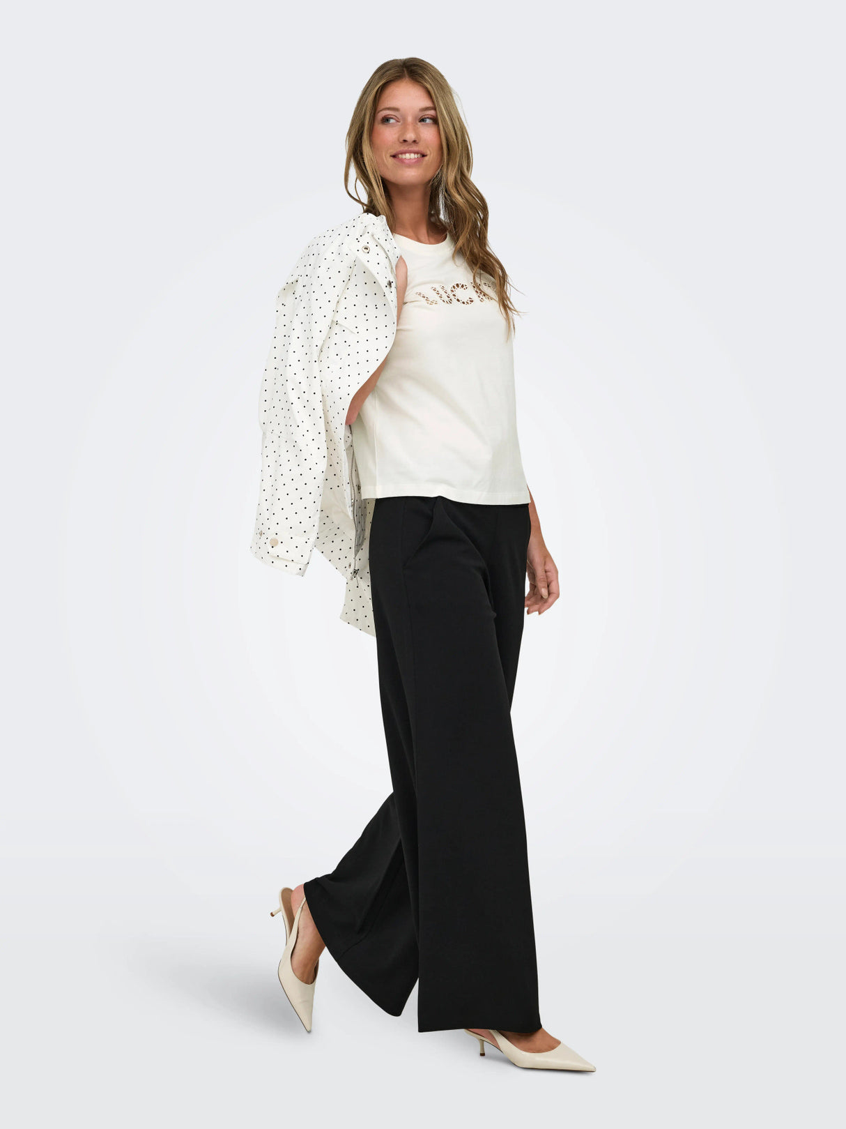 Cloud Dancer LUCKY EMB Top fra JDY - 15356356