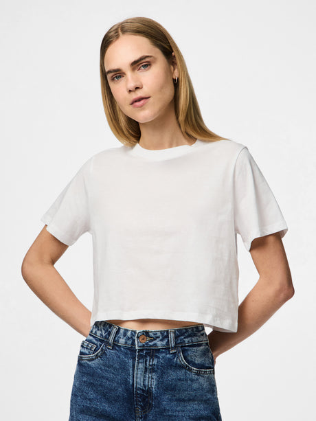 Bright White Bluse fra PIECES - 17146319