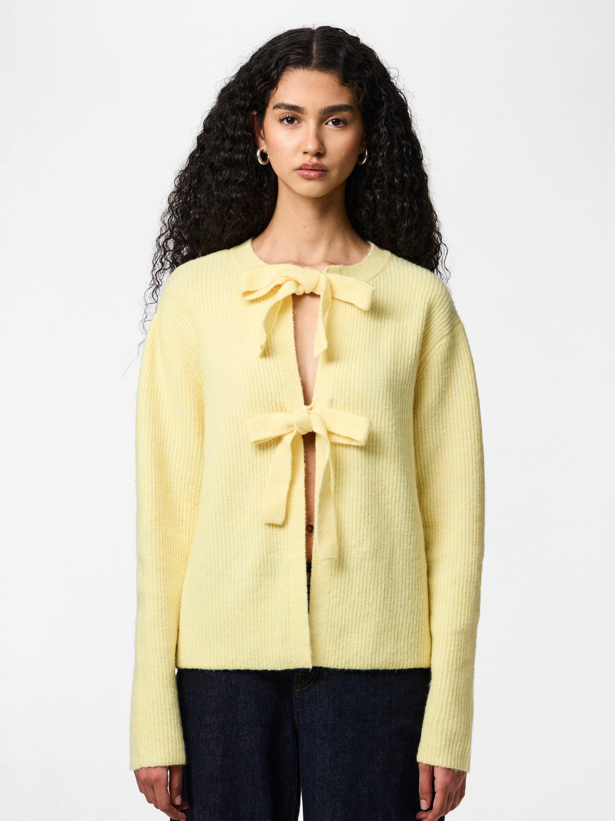 Pale Banana MELANGE Striktrøje fra PIECES - 17150235