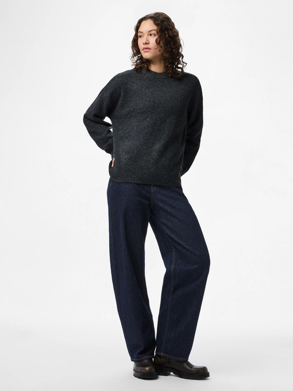 Dark Grey Melange Striktrøje fra PIECES - 17154366