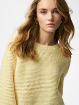 French Vanilla Striktrøje fra PIECES - 17162223