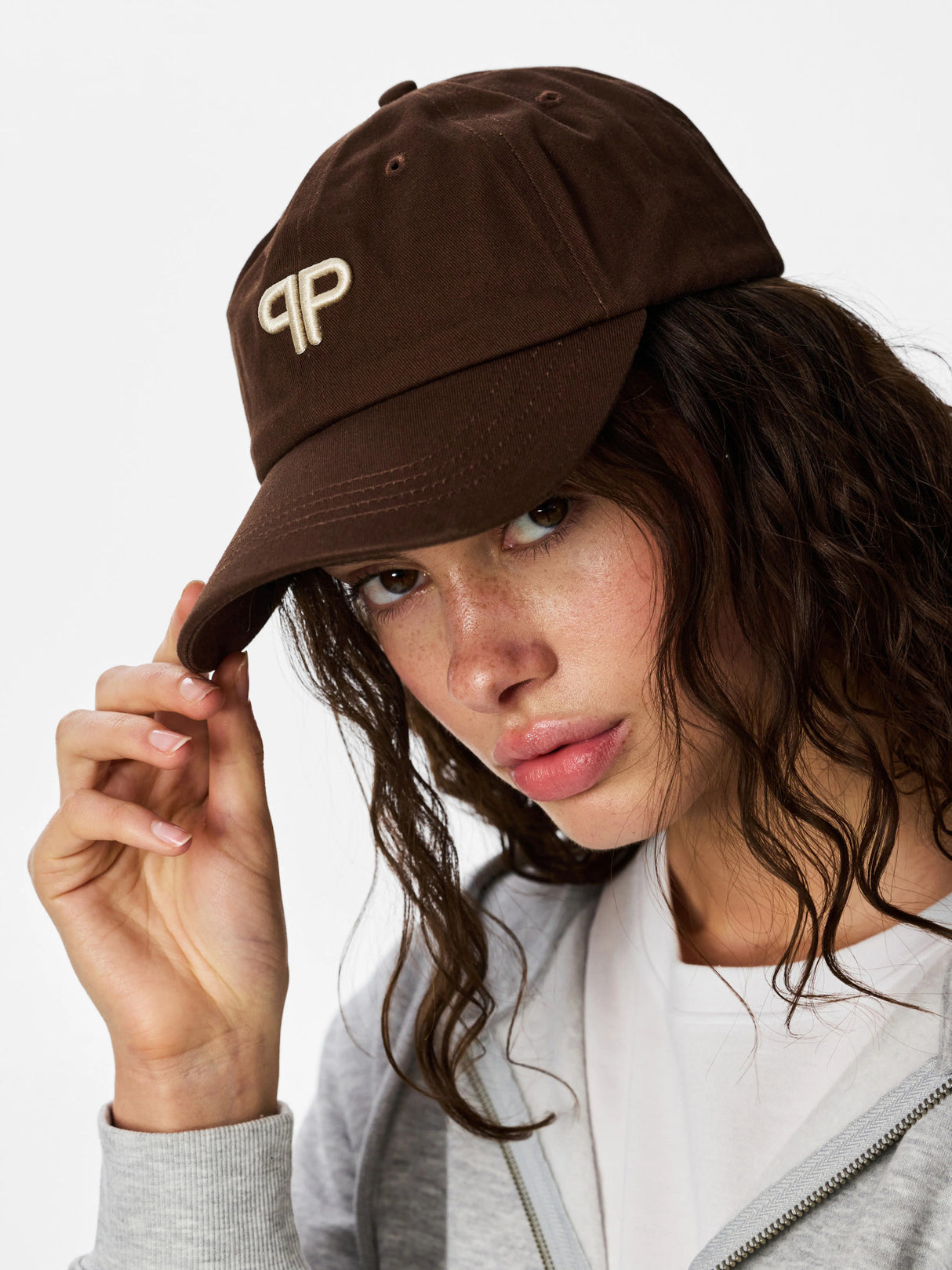 Downtown Brown Birch PP Hat fra PIECES - 17164818