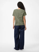 Deep Lichen Green LUREX RIB Bluse fra PIECES - 17164946