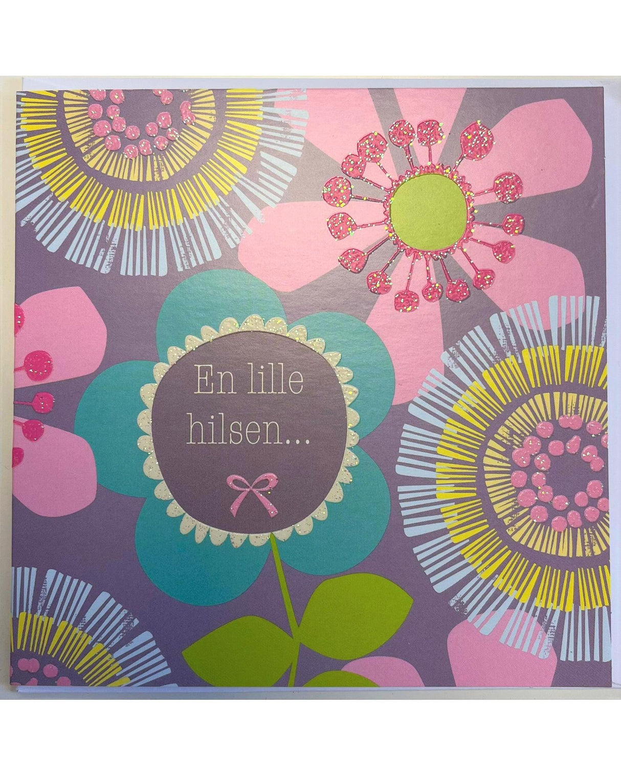 Kort dobbelt med kuvert 12x12cm - En lille hilsen