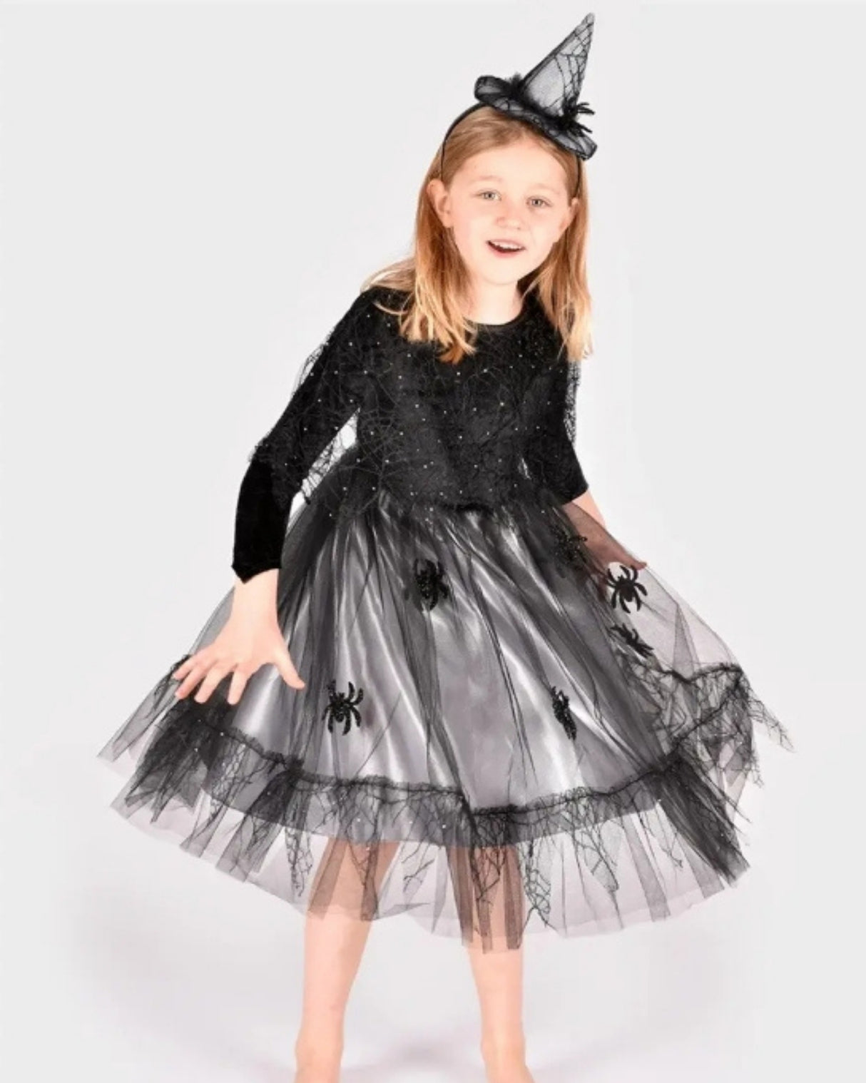 Heksekjole med tilbehør 110-116cm