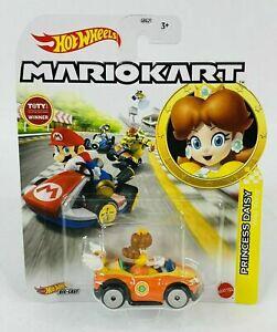 Hot Wheels Mario Kart Replica Diecast - Princess Daisy
