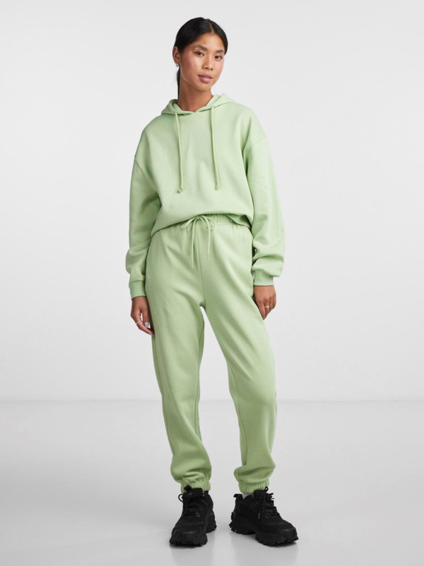 Grøn - quiet green - PIECES - sweat bukser - 17113436