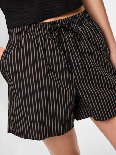 Sort - black - PIECES - shorts - stribet - 17152057